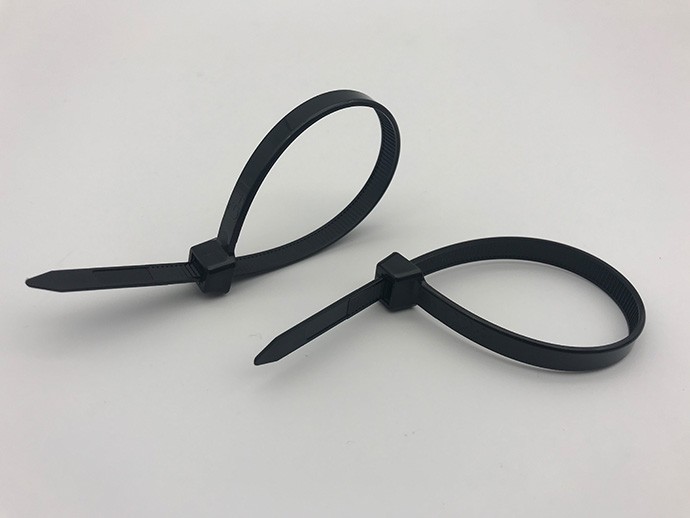 普（pǔ）通尼龍紮帶