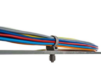 插入嵌板後防止（zhǐ）電線束扭轉的橢（tuǒ）圓孔專用